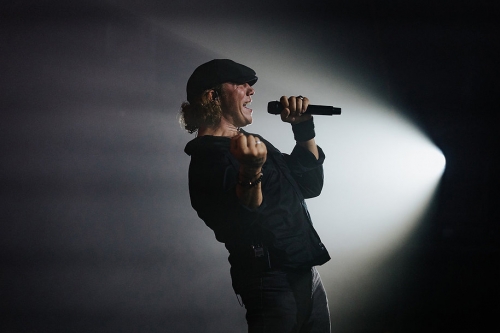 5 rosies, la cigale, rock, tournée, the 5 rosies, musique, tribute band, show, ac dc, angus young, la cigale paris, spectacle